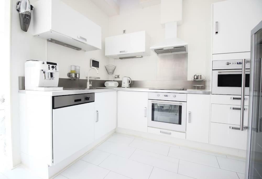 White Luxury Penthouse In City Centre Amsterdam Zewnętrze zdjęcie