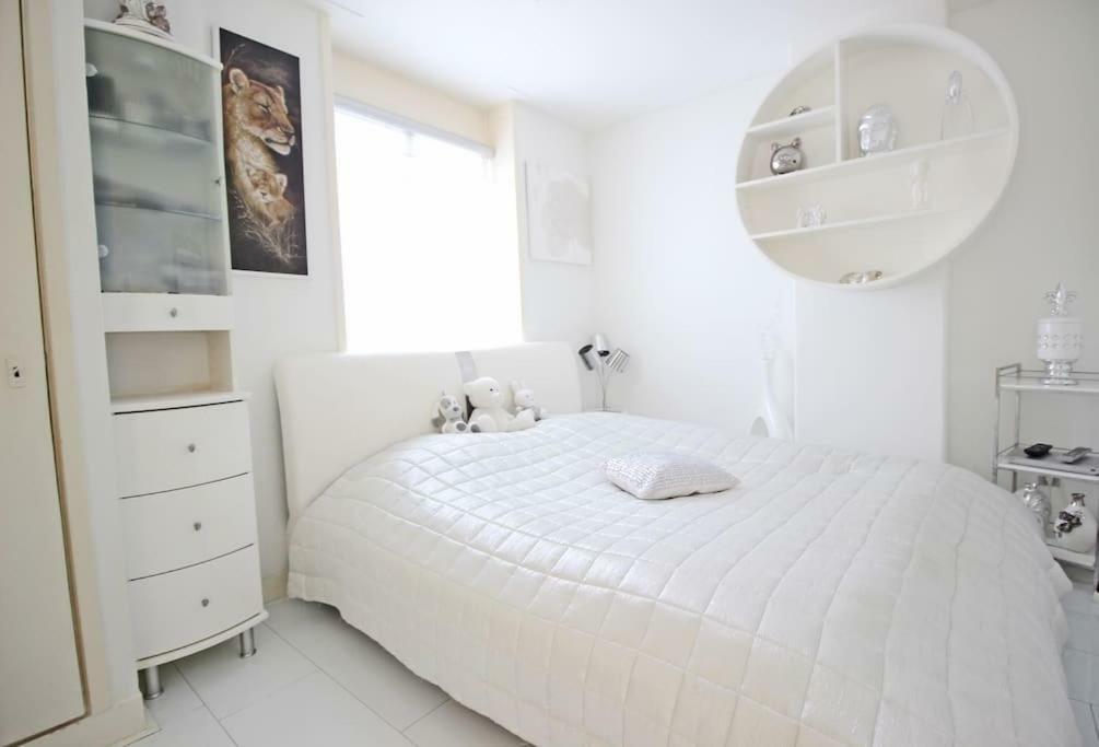 White Luxury Penthouse In City Centre Amsterdam Zewnętrze zdjęcie