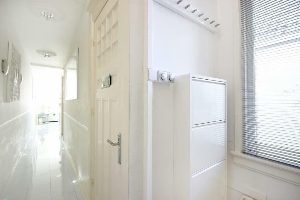 White Luxury Penthouse In City Centre Amsterdam Zewnętrze zdjęcie