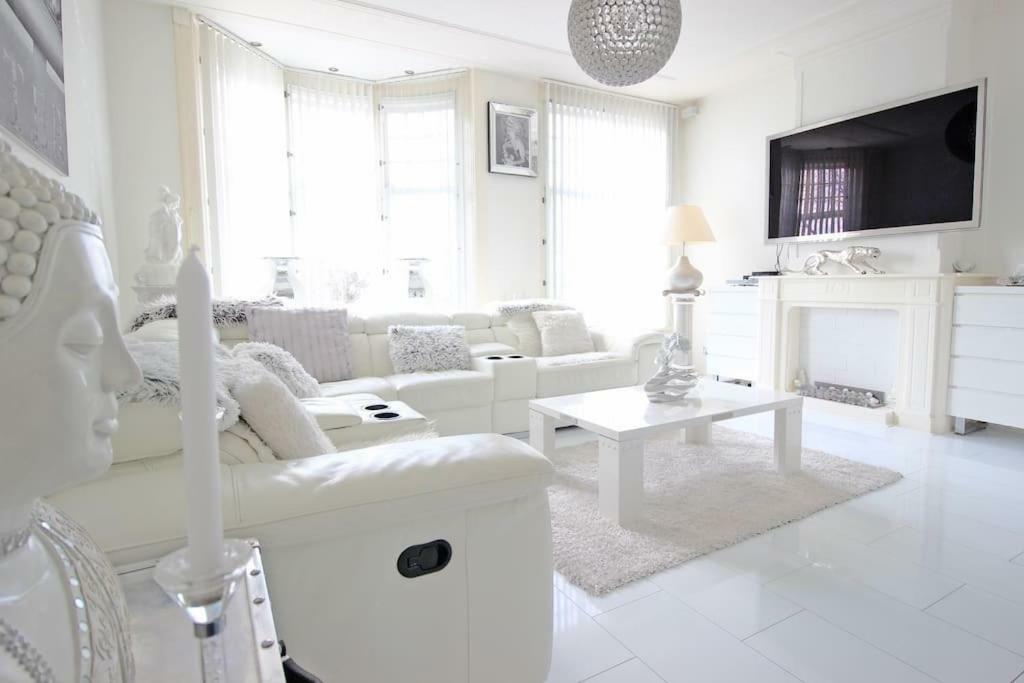 White Luxury Penthouse In City Centre Amsterdam Zewnętrze zdjęcie